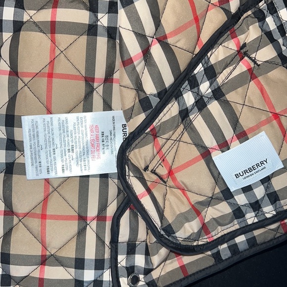 Burberry Kids Quilted Jacket - Picture 7 of 8